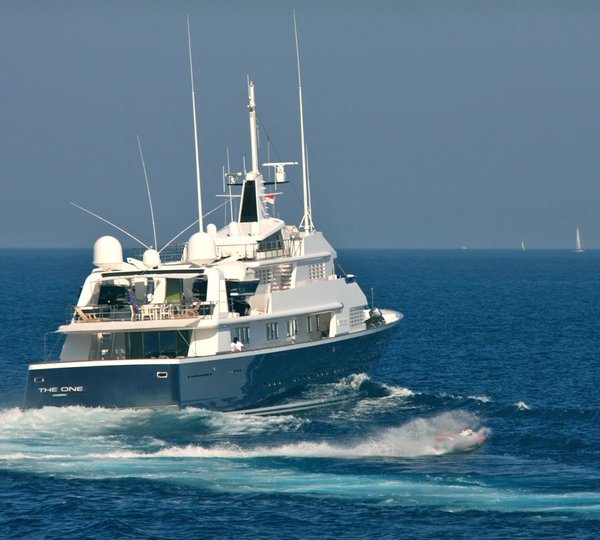 yacht 1